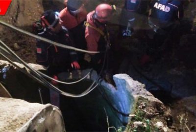 8 metrelik su kuyusuna düşen 400 kiloluk inek böyle kurtarıldı