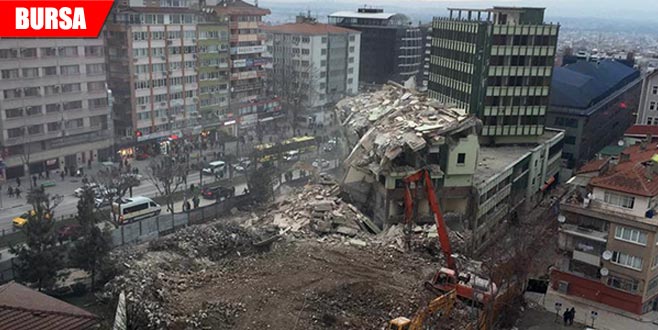 Meğer kontrollü yıkılmış! Yeni görüntüler ortaya çıktı