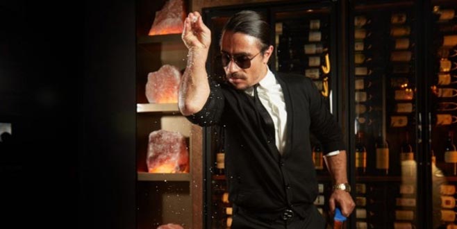 Nusret’ten kadınlara büyük jest!