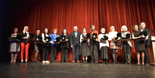 Bursa Uluslararası Balkan Ülkeleri Tiyatro Festivali başladı Bursa Uluslararası Balkan Ülkeleri Tiyatro Festivali başladı