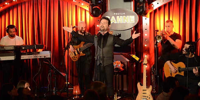 Podyum Sahne’de 90’lar rüzgarı