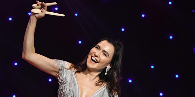 Şevval’dan kaşık şov