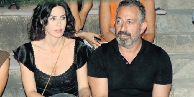 Defne Samyeli’den Cem Yılmaz’ın rakiplerine taş