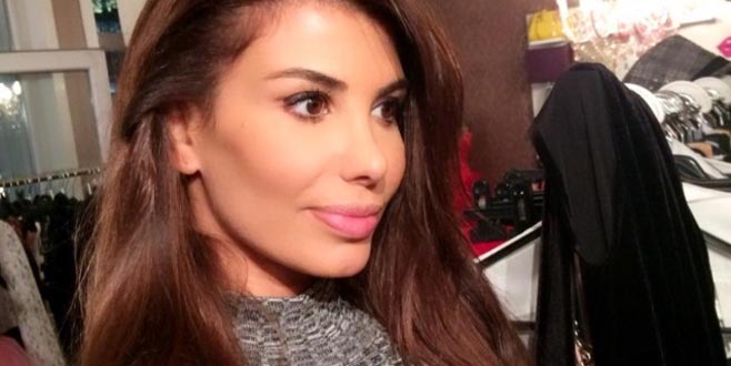 Hatice podyumdaki hareketini önceden prova etti!