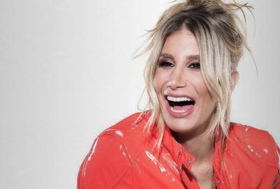 İrem Derici: Her binaya üç şarkıcı düşüyor