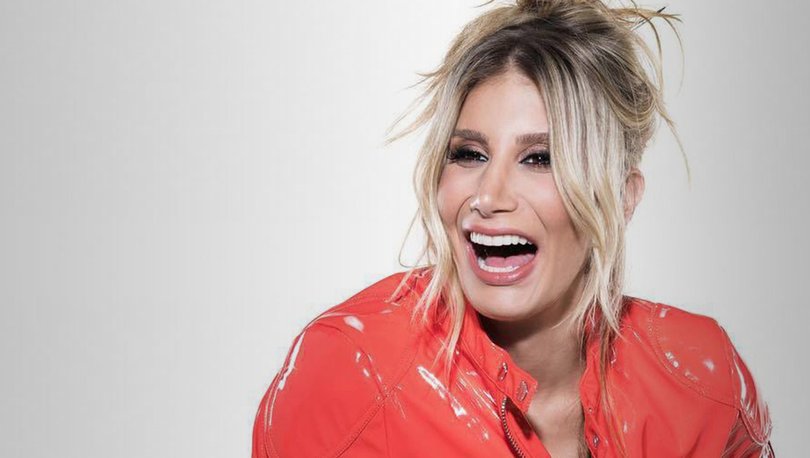 İrem Derici: Her binaya üç şarkıcı düşüyor