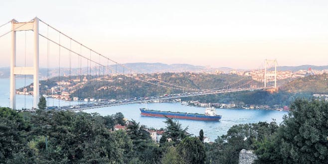 Boğaz’da İngiliz oyunu! Bakanlık uyardı… Boğaz’da İngiliz oyunu! Bakanlık uyardı…