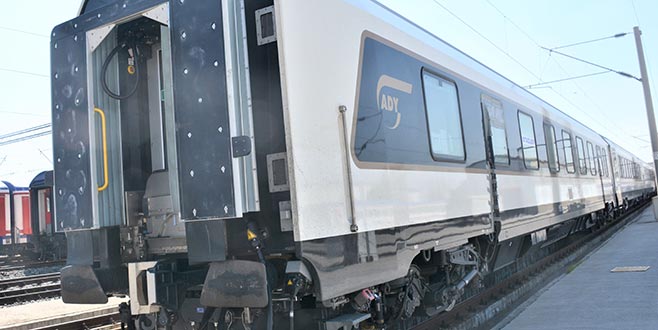 İlk uluslararası tren Boğaz’ın altında geçti İlk uluslararası tren Boğaz’ın altında geçti