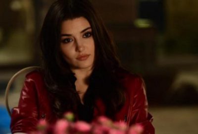 Hande Erçel’in makyajsız hali tartışma yarattı!