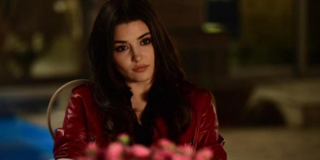 Hande Erçel’in makyajsız hali tartışma yarattı!