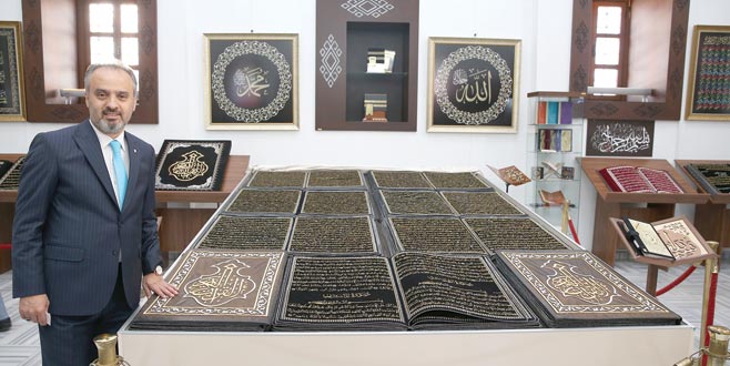 Kumaştan Kur’an-ı Kerim sergisi