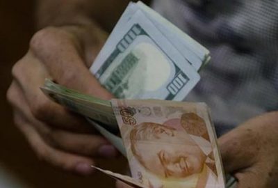 Vatandaşın eli döviz dolu