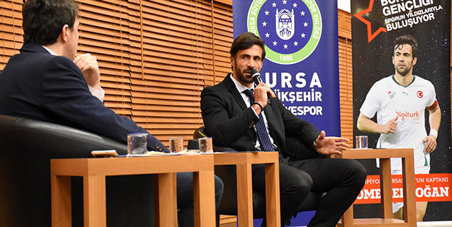 Bursaspor’un şampiyon kaptanı gençlerle buluştu Bursaspor’un şampiyon kaptanı gençlerle buluştu