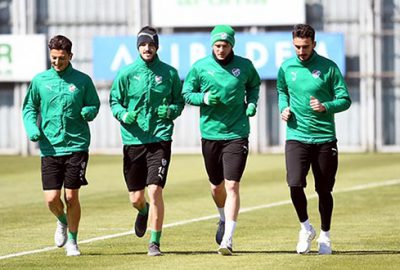 Timsah 1 saat çalıştı