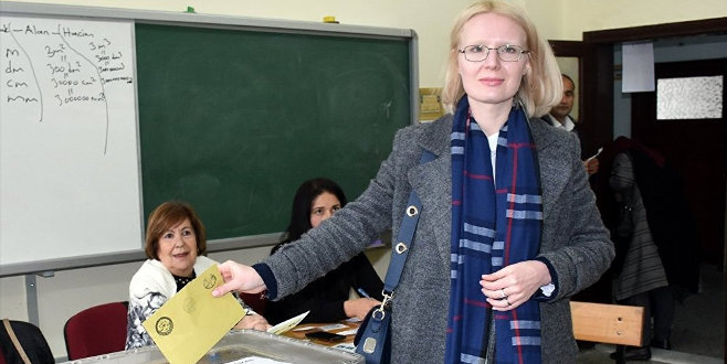 Alanya’nın Rus adayı: Bu yola Türkiye için çıktım Alanya’nın Rus adayı: Bu yola Türkiye için çıktım