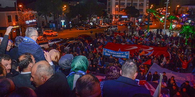 Başkan Özkan’dan Karacabey’e teşekkür Başkan Özkan’dan Karacabey’e teşekkür