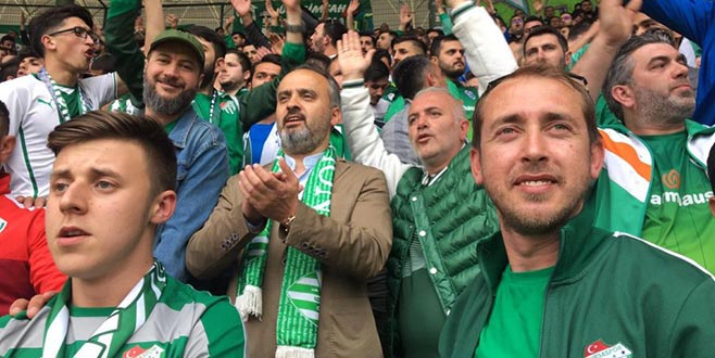 Alinur Aktaş Teksas’ta