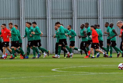 Takımın başında ilk antrenmanına çıktı