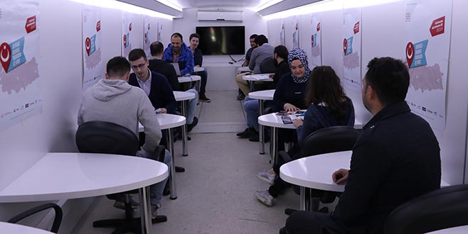 120 bin ek istihdam için Bursa’yı dolaşıyor 120 bin ek istihdam için Bursa’yı dolaşıyor