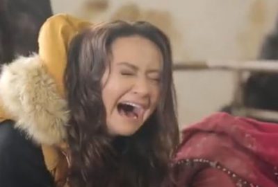 Ünlü sunucunun zor anları! Ne yapacağını şaşırdı