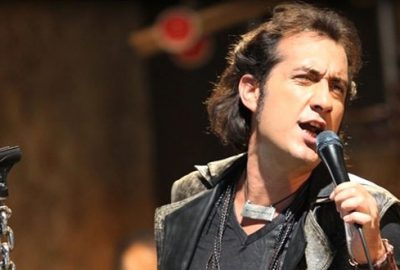 Ünlü şarkıcı ‘Türk yaşam şeklini darmaduman ediyor’ diyerek isyan etti