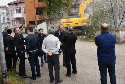 Yıkımlar sürüyor