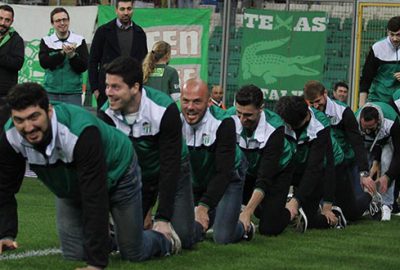 Şampiyona büyük alkış