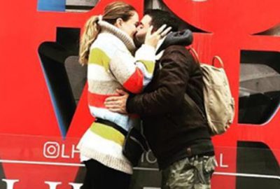 Bursalı oyuncu aşka geldi: Öp beni