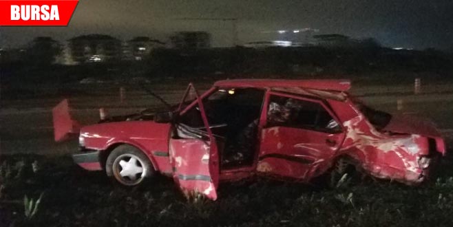 Aynı yerde 3 dakika arayla 2 kaza Aynı yerde 3 dakika arayla 2 kaza