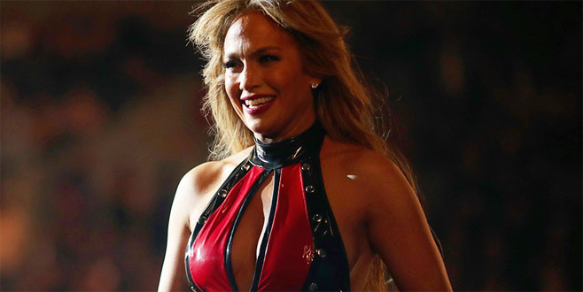 Cesur mayo pozuyla sosyal medyayı salladı