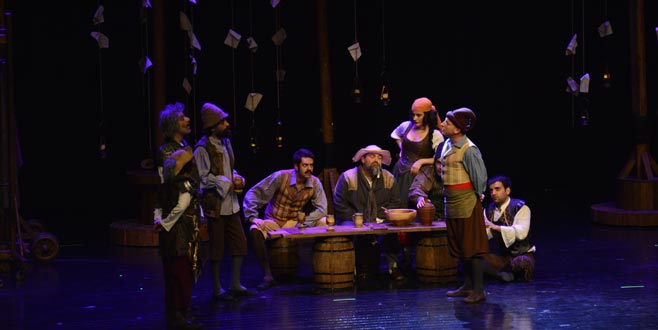 ‘Don Kişot’um Ben’ oyununa yoğun ilgi