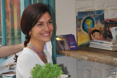 Kafesindeki tablolar çalındı