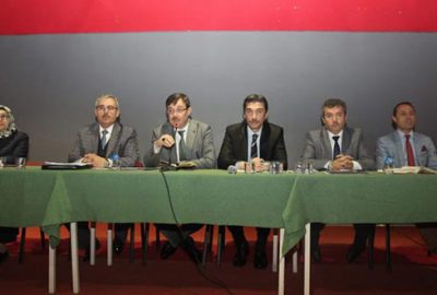 Okul yöneticileriyle bir araya geldi