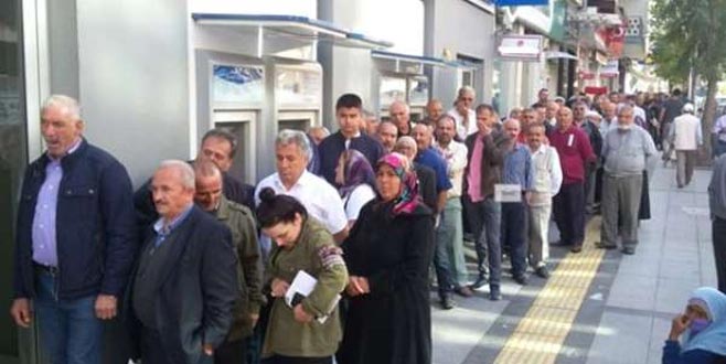 Haberi alan bankaya koştu! Başvuru sayısı 636 bini aştı Haberi alan bankaya koştu! Başvuru sayısı 636 bini aştı