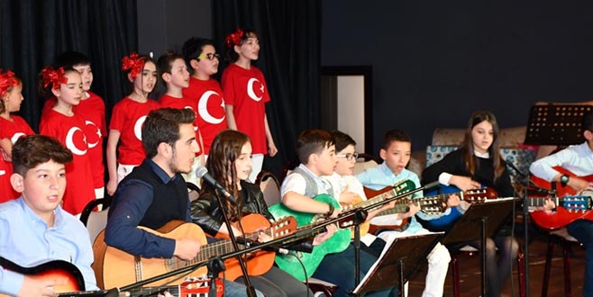 İnegöl’de 23 Nisan coşkusu başladı İnegöl’de 23 Nisan coşkusu başladı