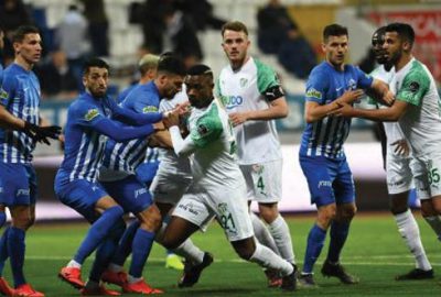 Zirvedekilere teslim olduk