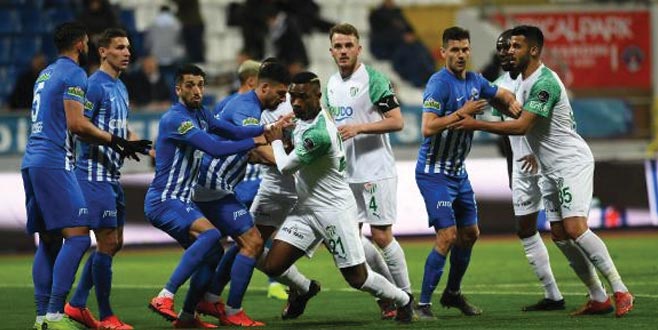 Zirvedekilere teslim olduk