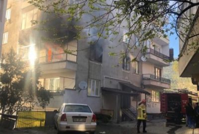 Mangal yakmak isterken evi yaktı