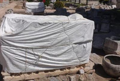 İznik Müzesi’nde sergilenen lahitler için özel bez