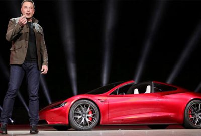 Tesla 2020’de sürücüsüz taksi hizmeti başlatacak