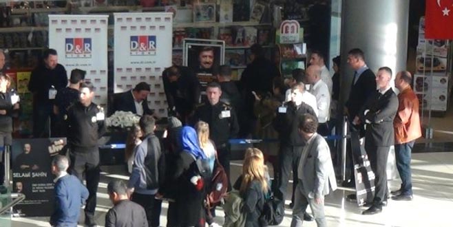 Ünlü isme Bursa’da hayran şoku! 15 dakikada bitti