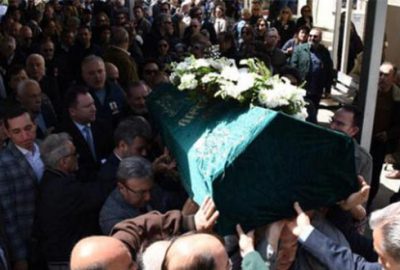 Acı veda! Usta sanatçı son yolculuğuna uğurlandı