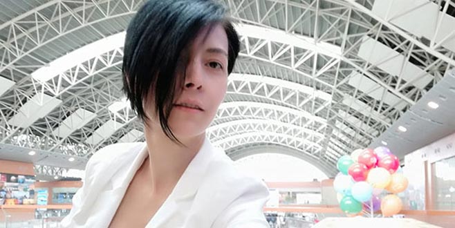 Üç böbrekli manken Türkiye’de