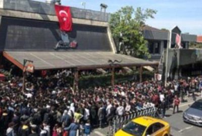 Kilometrelerce kuyruk oluştu! Herkes oraya akın etti