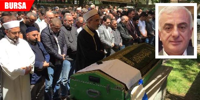 Aracında ölü bulunan emekli polis toprağa verildi