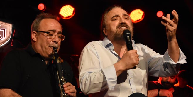 ‘Şarkı söylerken kalbimi veririm’