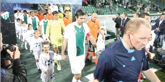 Kaptan duygulandırdı!