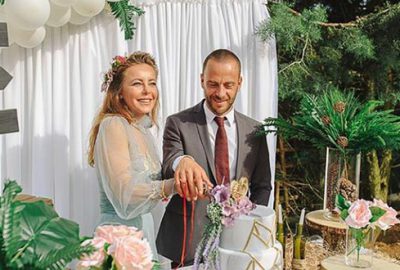 Vildan Atasever nişanlandı