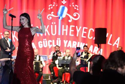 Kaşıkları konuşturdu