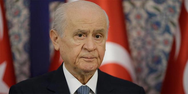 Bahçeli: AA çalışanlarına geçmiş olsun temennilerimi iletiyorum